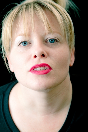 Laura Pedersen, makeup artist